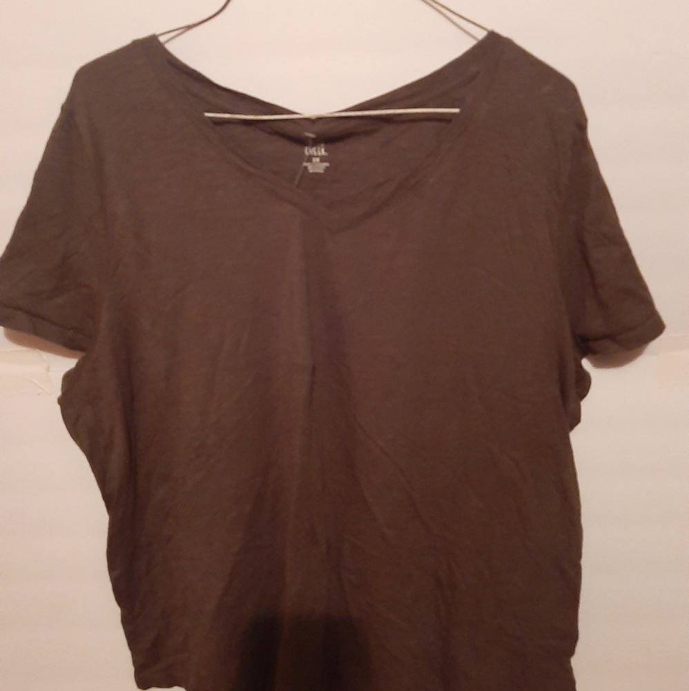 Dark green short sleeve Tshirt